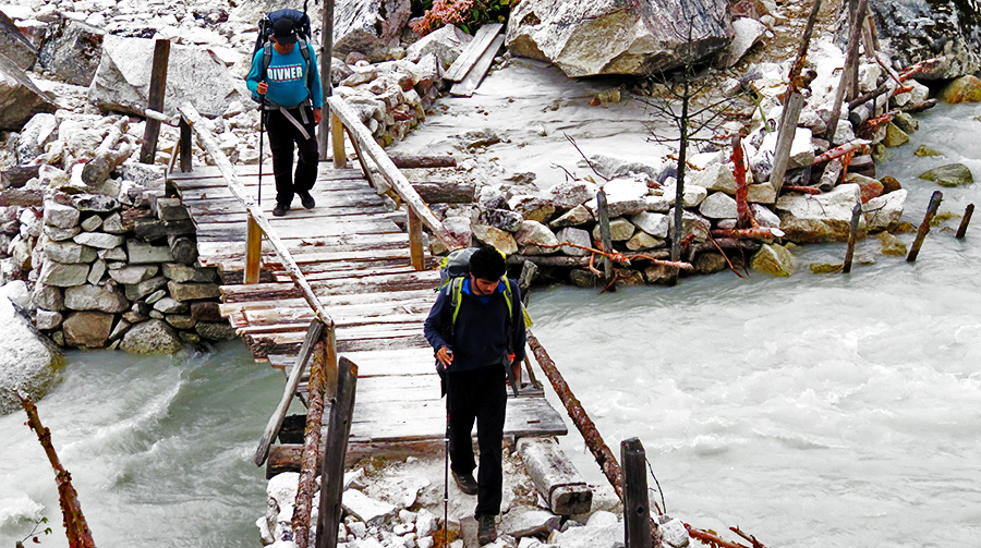 manaslu trek