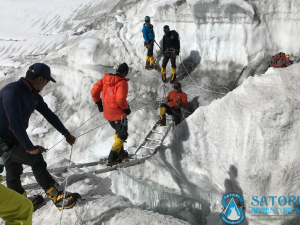 Mount Manaslu climbing