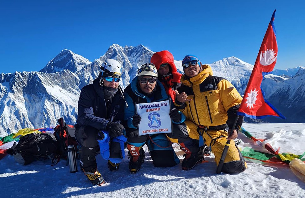 Amadablam Summit