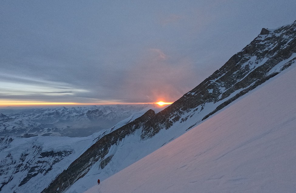 Sunrise on the way to Annapurna Summit