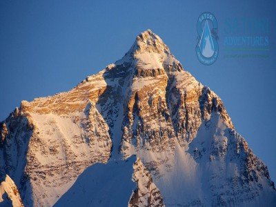 North Col expedition in Himalayan 