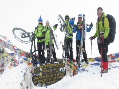 mountain biking adventure in nepal