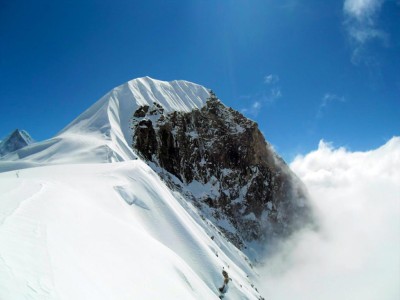 tharpu chuli singu chuli peak