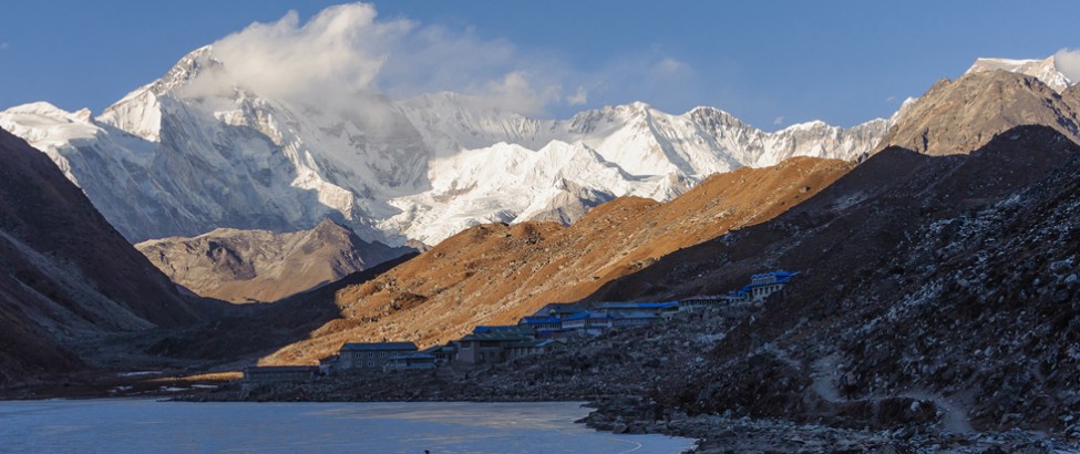 gokyo laketrek mountain flight jungle safari and pokhara tour74