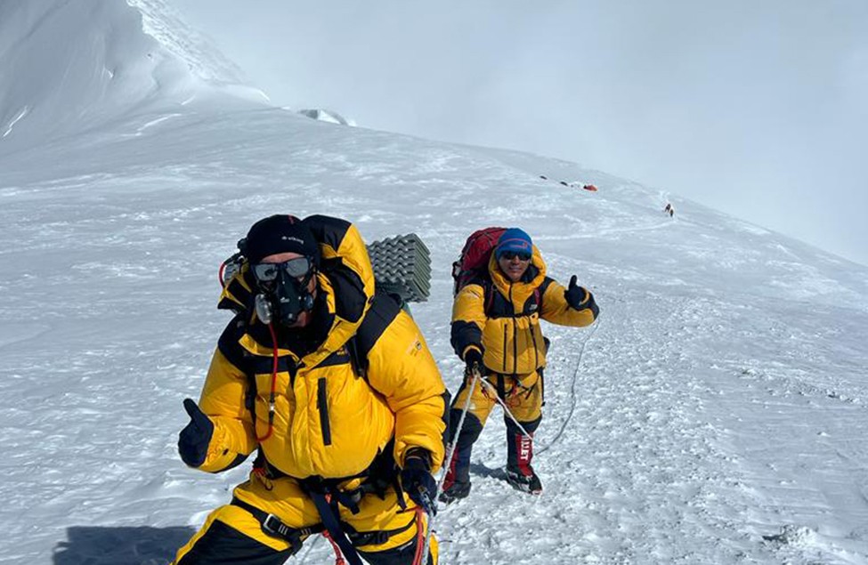 Way to Himlung Summit