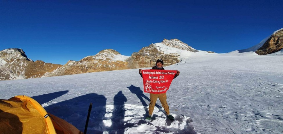 Kanchenjuna Circuit Trekking