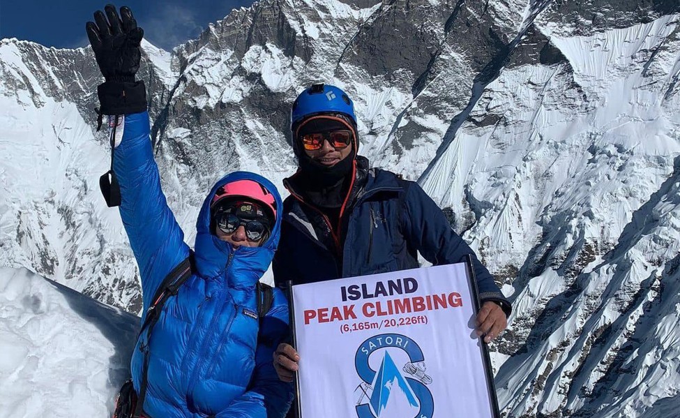 island lobuche peak