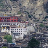 mustang region trekking