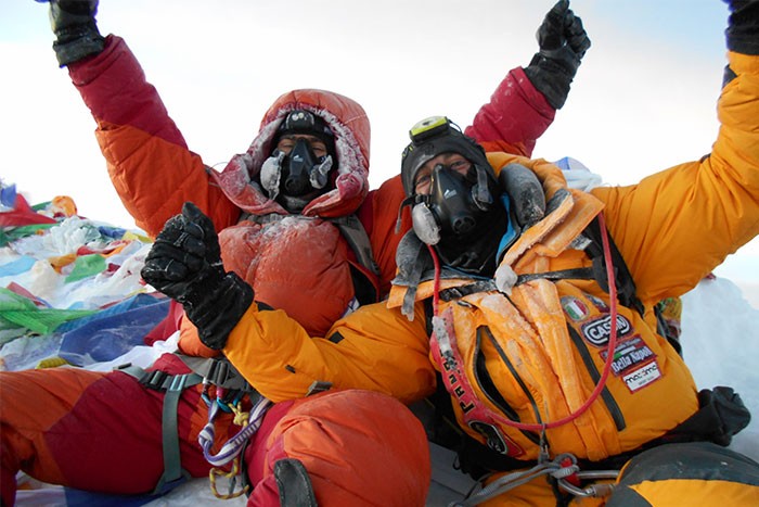  Everest Summit										 