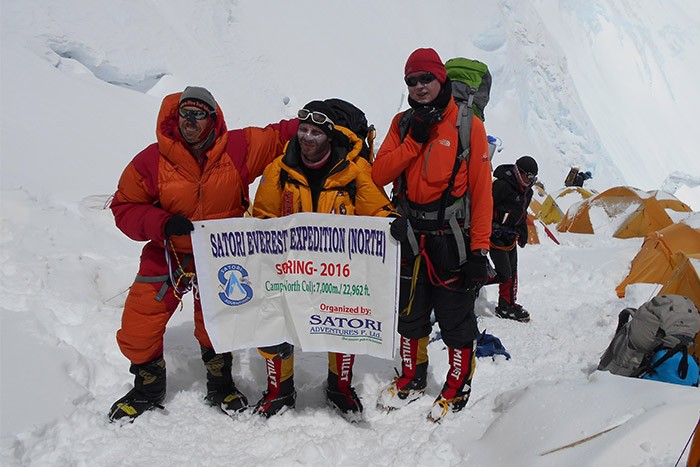  Everest North Col. 7000m. 