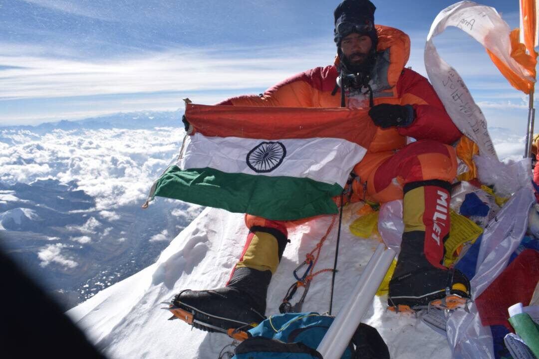  Everest Summit  