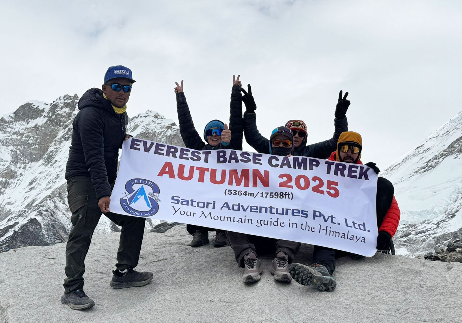 Everest Base Camp And Island Peak Climbing 