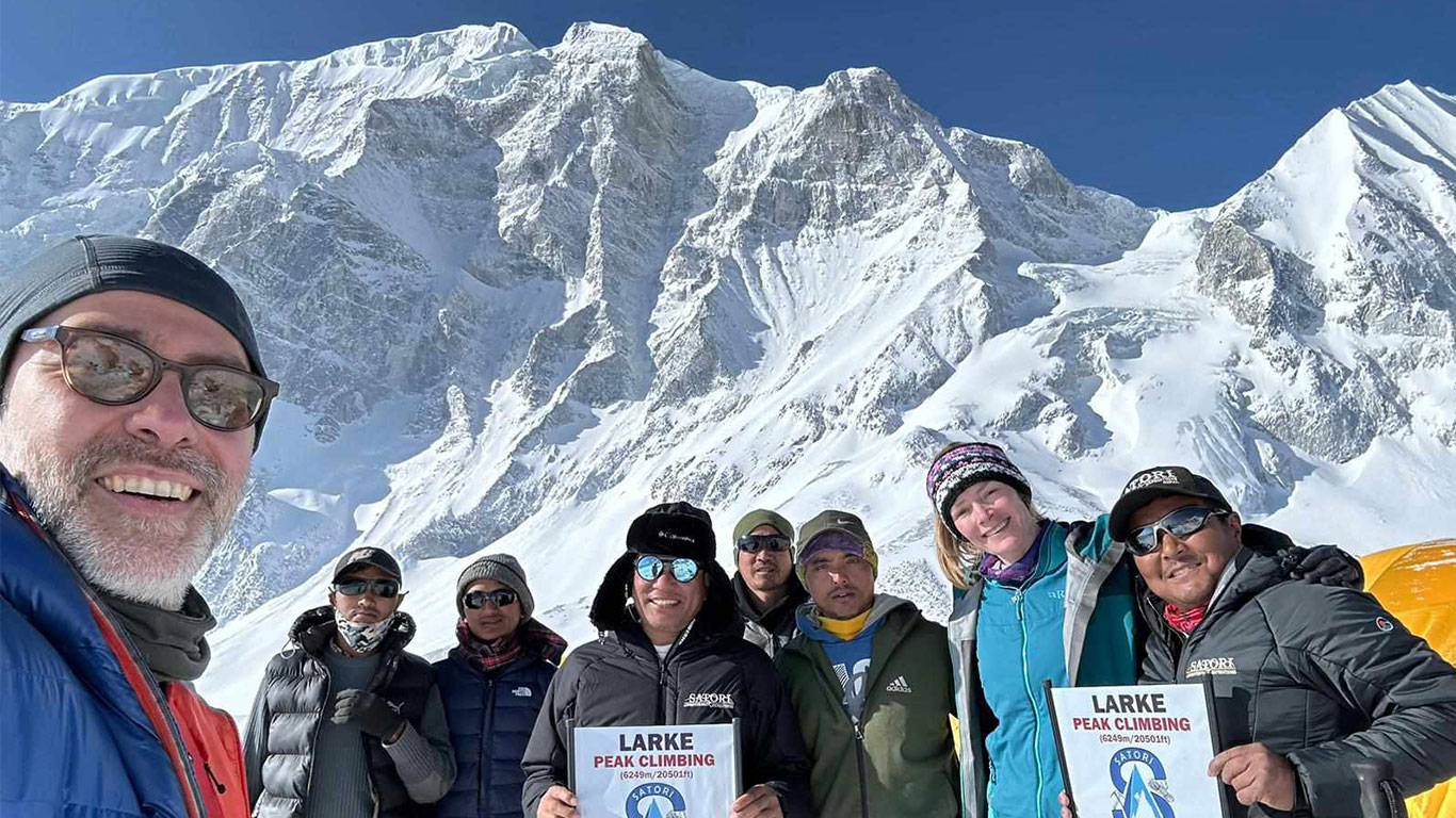  Larke La Pass Trekking 