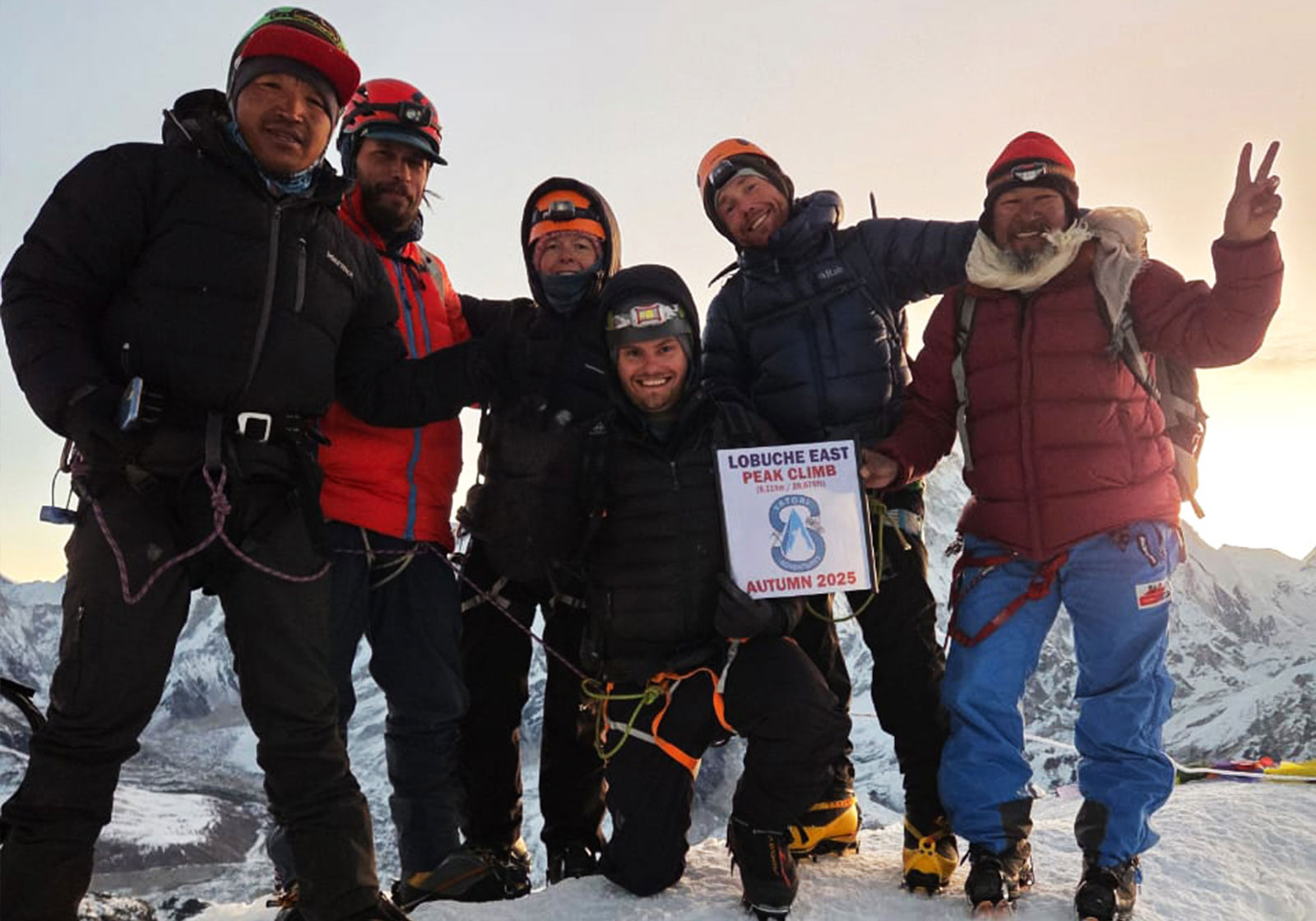  Lobuche And Island Peak Climbing 