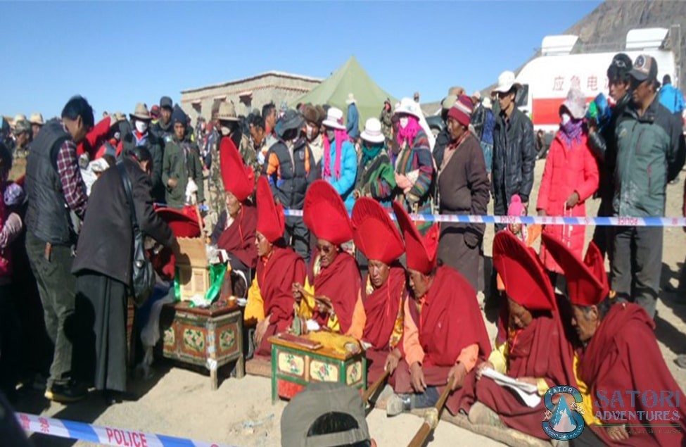 Saga Dawa Festival Tour