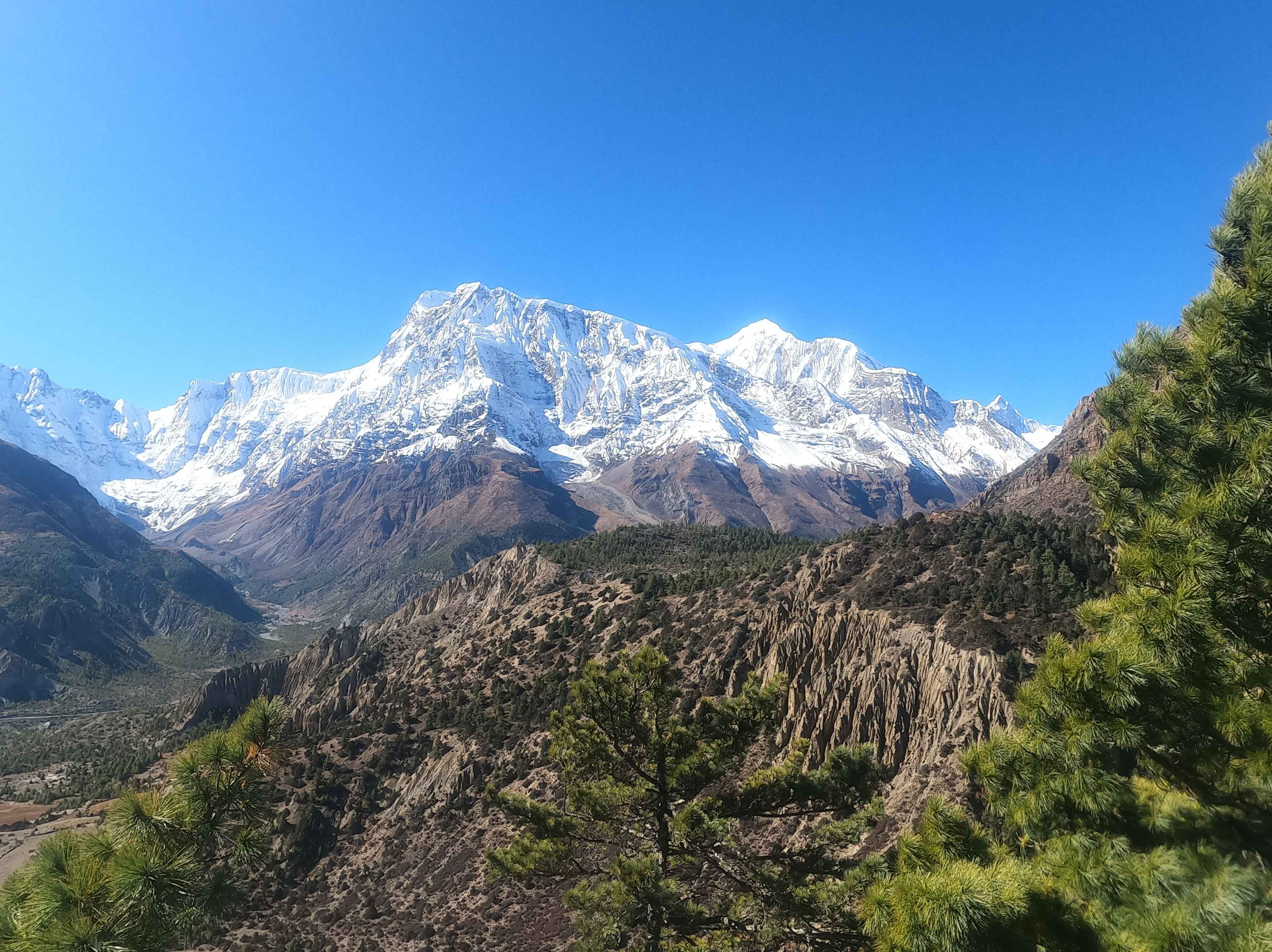  Pisang Peak Climbing 